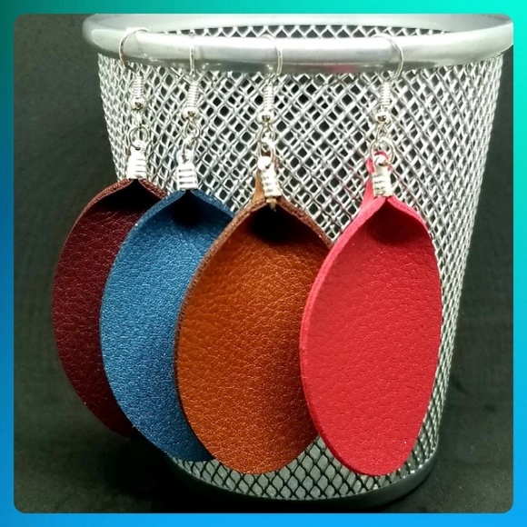 Leather "Leaf/Teardrop" Dangle Earrings - Picture 3 of 4